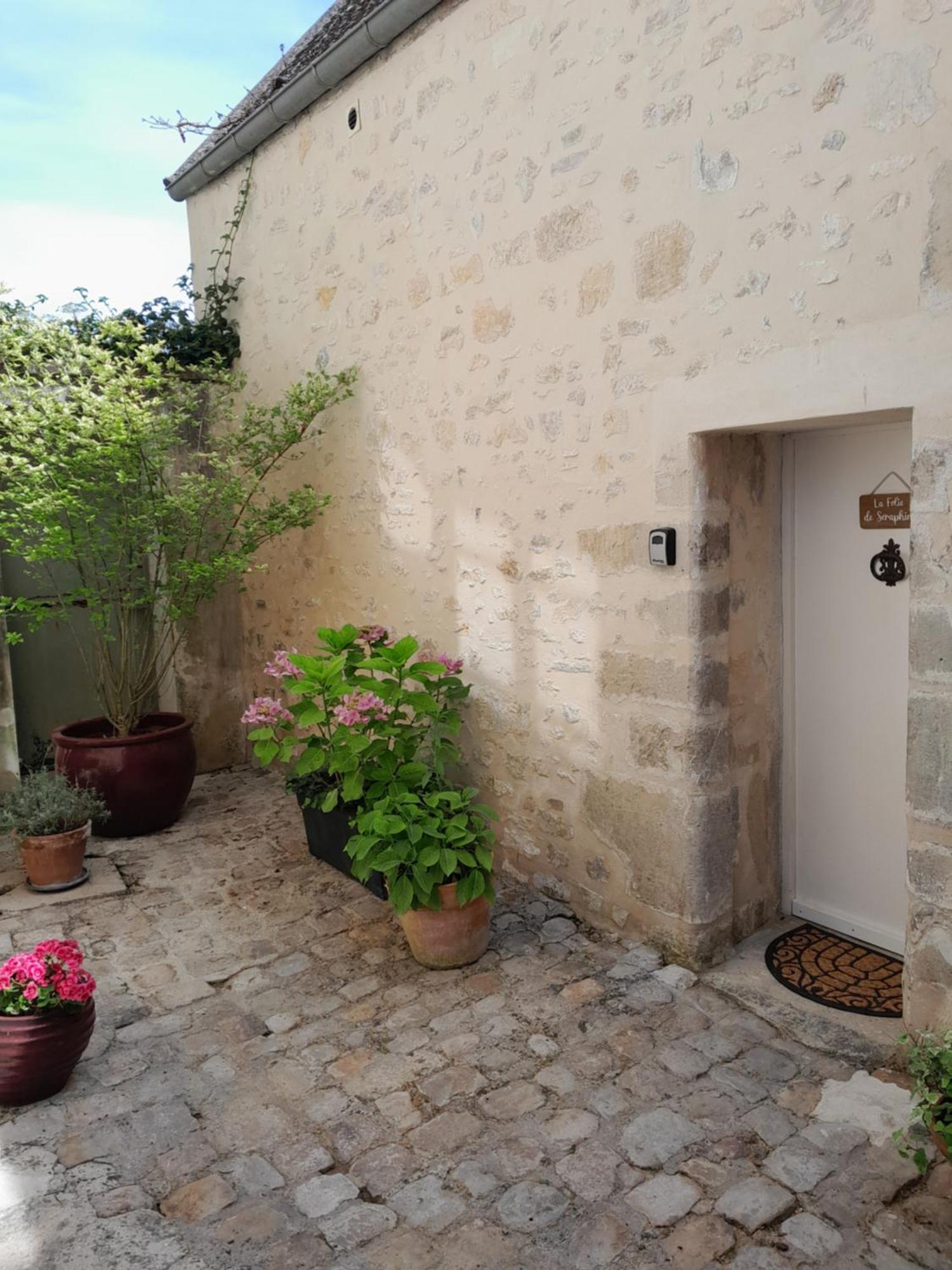Gite La Folie De Seraphine Senlis  Esterno foto
