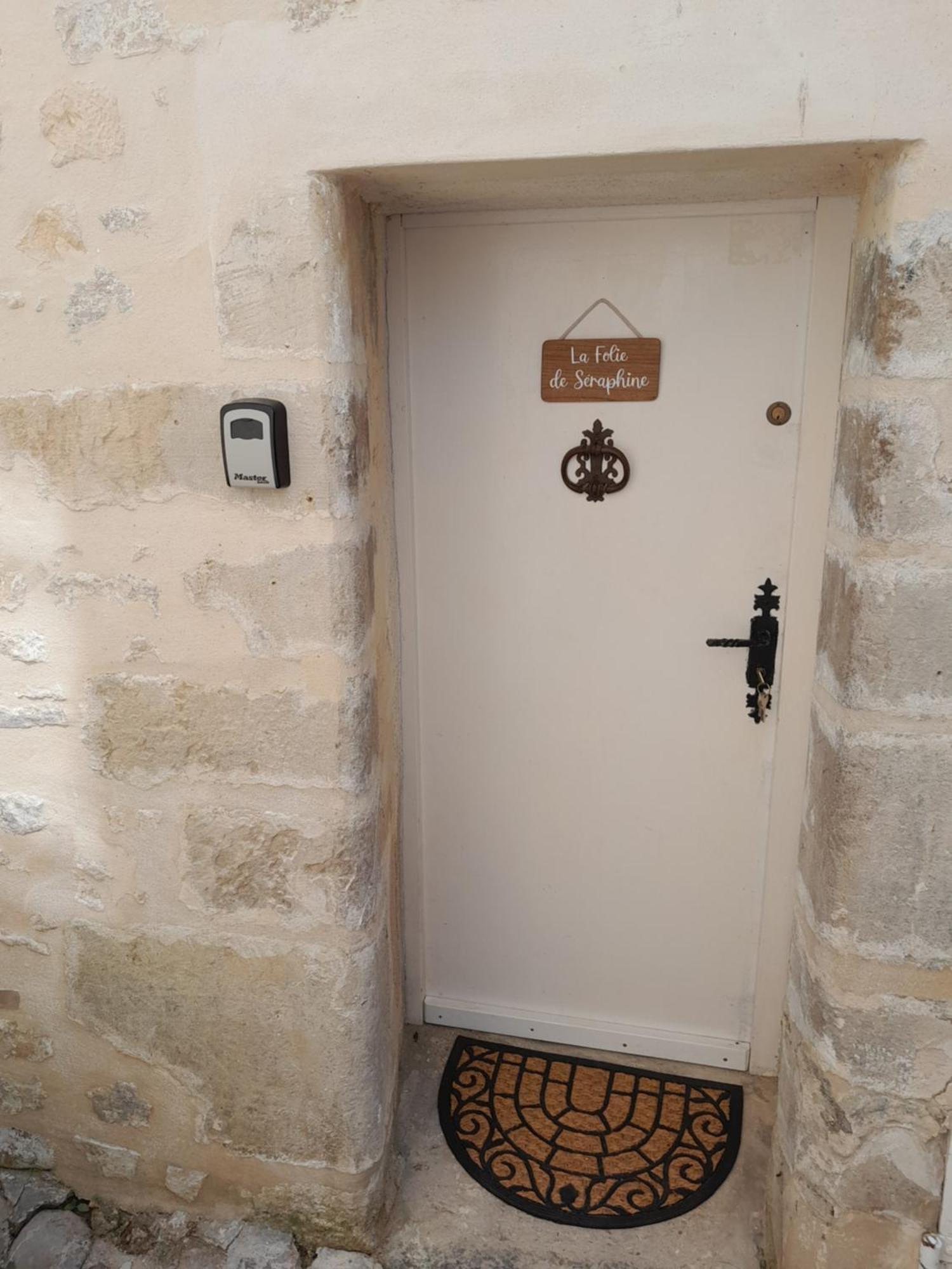 Gite La Folie De Seraphine Senlis  Esterno foto